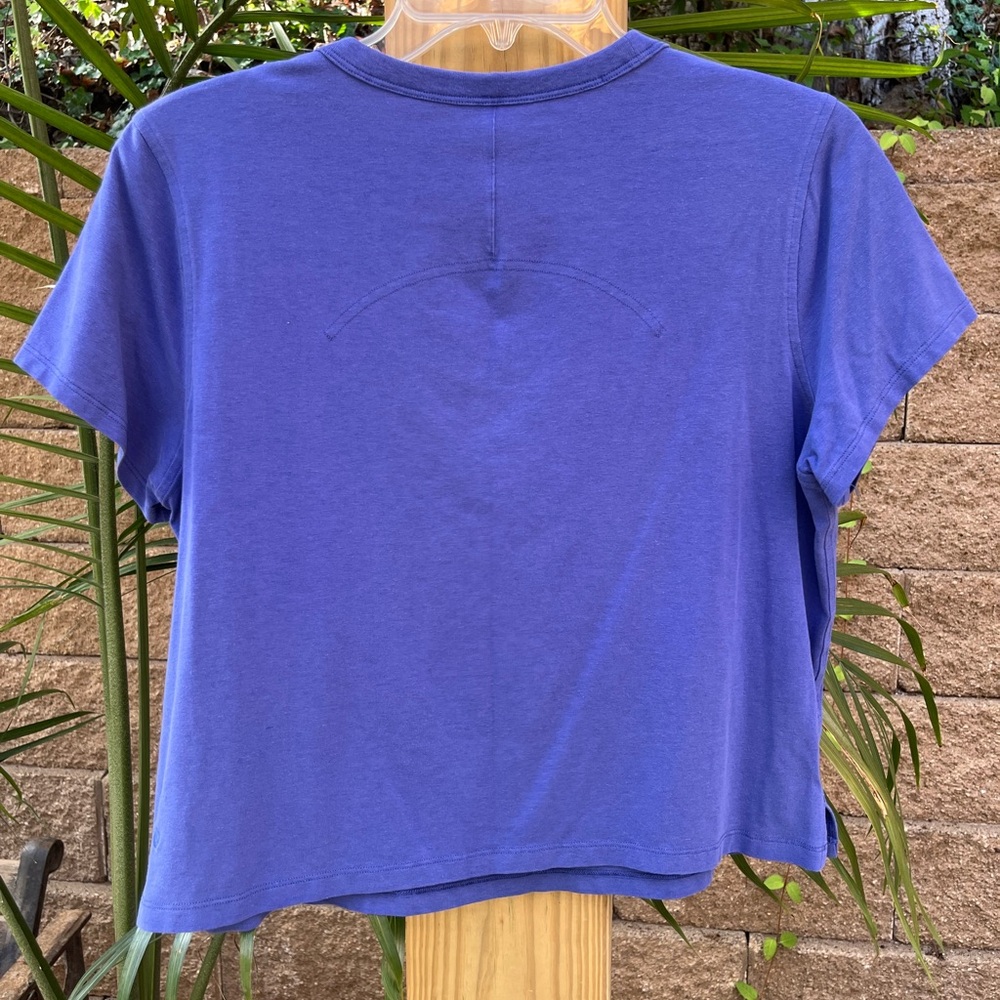 lululemon athletica Cobalt Blue Short Sleeve Tee - Picture 2 of 3